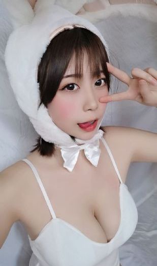 久久另类视频_超清完整在线观看